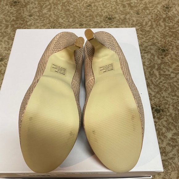 Brand new Colin Stuart heels with platform. - Picture 6 of 9